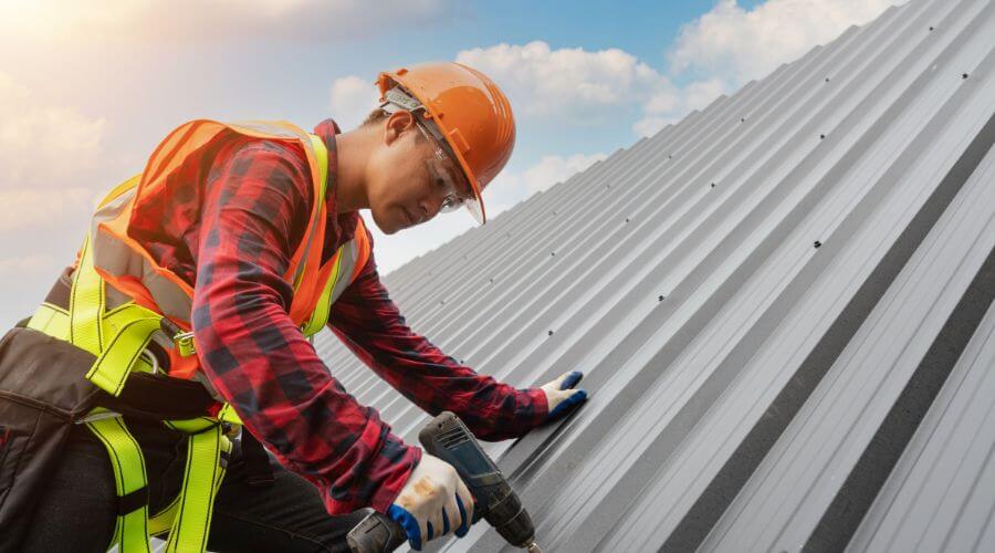 Professional Emergency Roof Repairs services in Mount Pleasant, IA